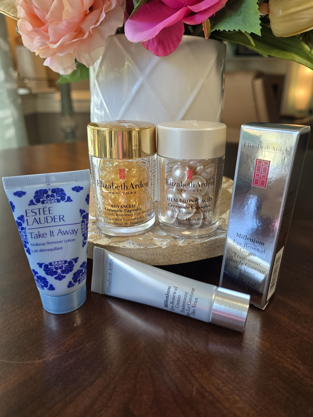 Elizabeth Arden Small Bundle See Pic For Items. NEW